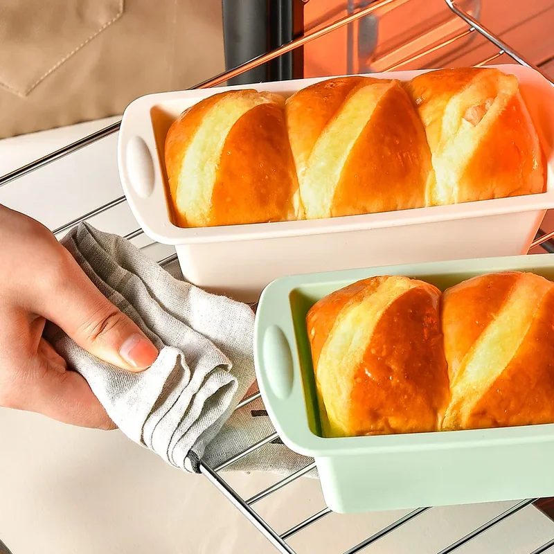 長方形シリコンモールド キャンディトースト イースターパン  - Kitchen Baking Essentials のレビューと価格